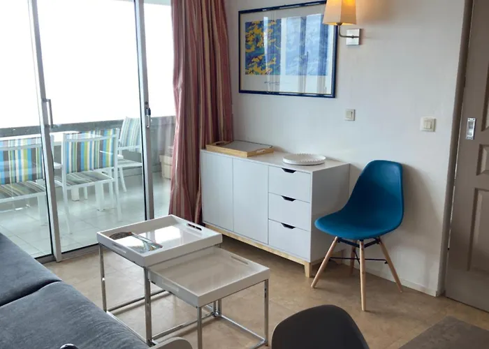 Апартаменты Monaco Doors 3 Vue Mer, Piscine, Parking Кап-д'Ай